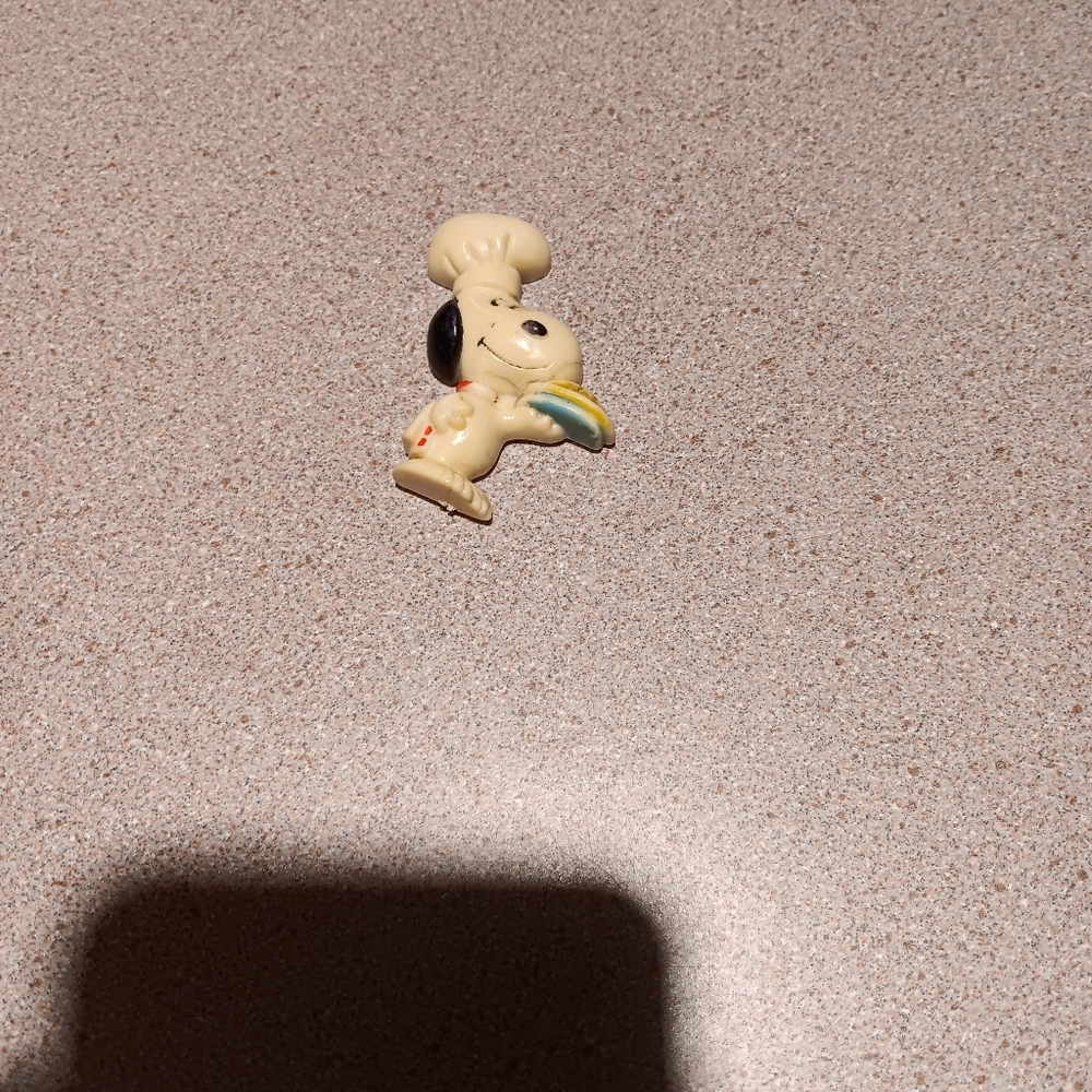 Snoopy    Chef Dog    Msgnet   - Cream and Black   Very Old .